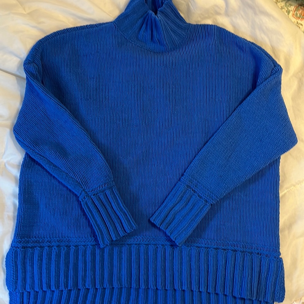 New directions sweater, size L, like new